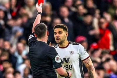 Buntut Dorong Wasit, FA jatuhi Sanksi Aleksandar Mitrovic Larangan Main Delapan Laga