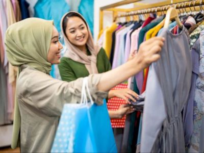 Apakah Wajib Membeli Baju Lebaran? Begini Penjelasan Ulama Berdasarkan Hadis