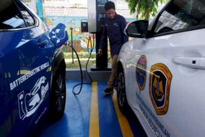 Mudahkan Pengguna Mobil Listrik, PLN Sediakan SPKLU Ultra Fast Charging di Sejumlah Titik