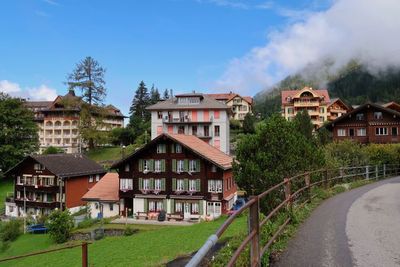 Cantiknya Rumah Tradisional Swiss, Percampuran Budaya dengan Alam yang Menakjubkan