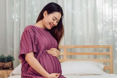 Jangan Bandel! Ini 4 Aturan Puasa untuk Bumil dan Busui Agar Bayi Tetap Sehat