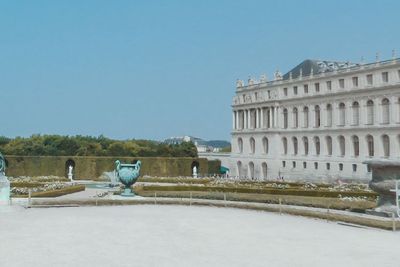 Megahnya Istana Versailles di Paris: Magnet Wisata yang Menarik Wisatawan Seluruh Dunia