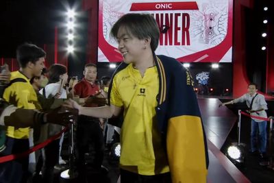 ONIC Esports Tumbangkan EVOS Legends ke Lower Bracket, Tim Macan Putih Berubah Jadi Kucing