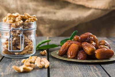 10 Manfaat Kurma Muda Bagi Kesehatan Tubuh, Bernutrisi!