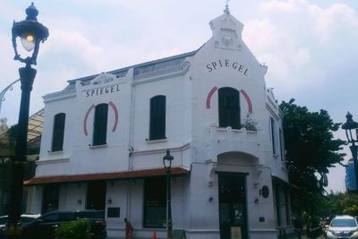 Peran Penting Fotografi dalam Mempromosikan Pariwisata  Orientalis di Hindia-Belanda