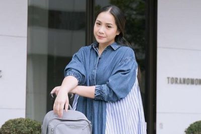 Tas Nagita Slavina Hampir Rp1 Miliar, Digeletakin Gitu Aja di Atas Meja