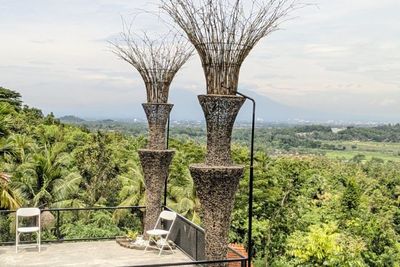 Melihat Panorama Yogyakarta Sambil Makan Cantik di Puncak Bibis Bee Dyoti