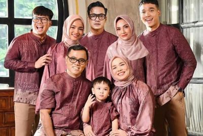 Fuji Nangis Vanessa Angel-Bibi Mendadak Muncul di Foto Keluarga, Intip Potretnya