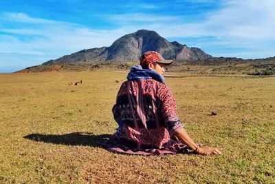 Fulan Fehan, Padang Sabana dengan Dua Latar Berbeda yang Sangat Mempesona