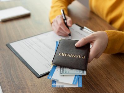 Traveler Merapat! Syarat Bikin Paspor saat Akhir Pekan, Catat Lokasinya