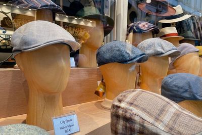 Monsel, Toko Fashion Ikonik di Eropa untuk Pecinta Topi Selama Dua Abad