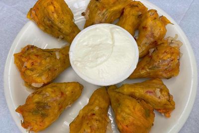 Greek Stuffed Squash Blossoms, Bunga Labu Isi Nasi Khas Yunani