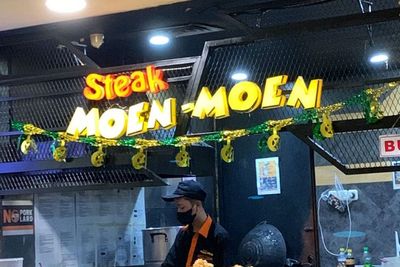 Steak Murah Andalan Warga Jogja, Eksis Hampir 20 Tahun: Harganya Enggak Sampai Rp20 ribu!