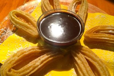 Churros, Jajanan Khas Spanyol yang Mirip Cakwe: Makannya Dicelupin ke Cokelat Panas