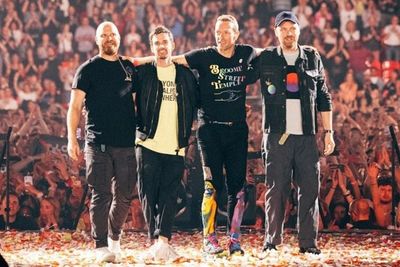 7 Lagu Coldplay Terbaik, Wajib Nyanyi Bareng Kalau Nanti Jadi Konser di Indonesia