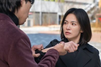 Film & Serial Asia Dominasi Top 10 Netflix, Dari The Glory hingga Film Thailand Hunger