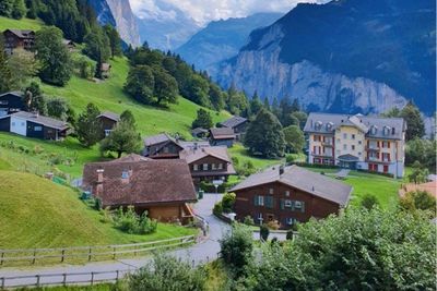 Indahnya Desa Tradisional Wengen di Pegunungan Swiss: Udara Bersih Tanpa Polusi Asap