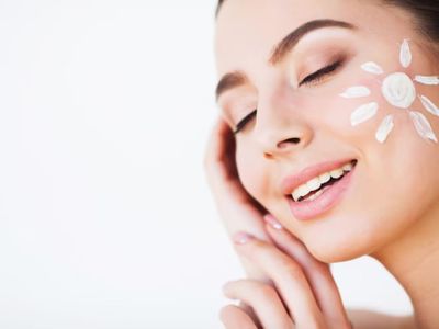 Penting Buat Kulit! Jangan Skip Tabir Surya saat Naik Pesawat