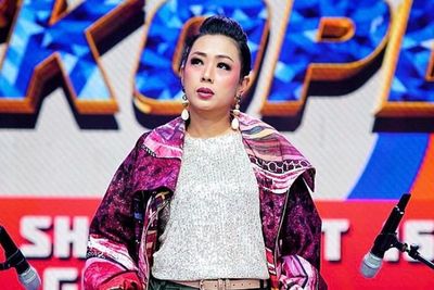 Sambil Terisak, Soimah Cerita Pernah Benci Mendiang Ibu: Kini Jadi Inspirasinya