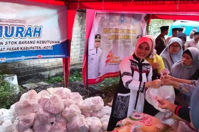 Stabilkan Harga Sembako, Disperindag Lamongan Gelar Pasar Murah