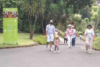 Antisipasi Lonjakan Pengunjung saat Libur Lebaran, Bali Zoo Gercep Tambah Loket Tiket