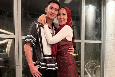 Ingin Bahagiakan Venna Melinda, Verrell Bramasta Ajak Ibunda Liburan ke Malaysia