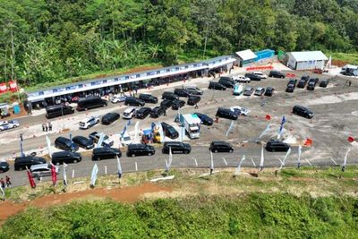 Demi Kelancaran Arus Mudik, Ganjar Bangun Rest Area Fungsional di Jalur Tol Semarang-Solo