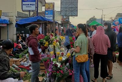 Mengunjungi Prepegan Pasar Kembang, Sebuah Tradisi Menyambut Hari Nan Fitri