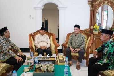 Plt Ketum PPP Gelar Open House di Yogyakarta, Masyarakat hingga Kader Turut Mendatangi