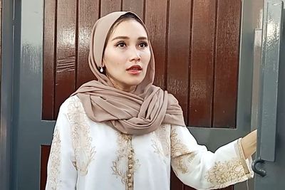 Ayu Ting Ting Banjir Pertanyaan Kapan Menikah Lagi di Momen Lebaran