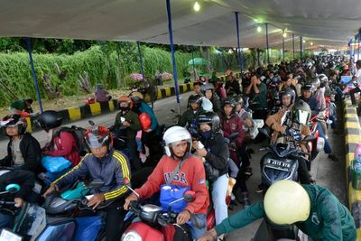 Pasca Libur Lebaran, DPR Wanti-wanti Pemerintah Waspadai Lonjakan Kasus COVID-19