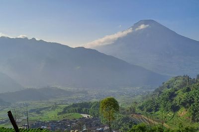 Pemandangan Memukau dari Gardu Pandang Srikandi a View Dieng, Bikin Gak Mau Pulang!