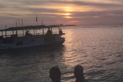 Menikmati Sunset dan Keindahan Destinasi Wisata dari Karimun Jawa yang Mengagumkan