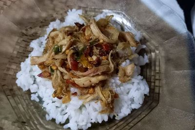 Resep Ayam Suwir Lada Garam, Cocok Disantap dengan Nasi Panas