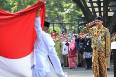 Melihat Kebhinekaan dan Nasionalisme dari Upacara Hardiknas Bersama Ganjar