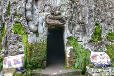 Goa Gajah: Wisata Sejarah dan Spiritualitas di Gua Suci Peninggalan Purbakala di Bali