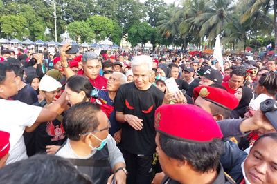 Ganjar Ingatkan Warga Jember Pentingnya Olahraga dan Penggunaan Medsos yang Baik