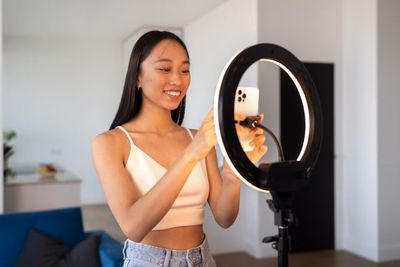 Daftar 10 Lagu yang Lagi Viral di Tik Tok, Bisa Bikin Video FYP!