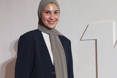 DNA Desainer Rani Hatta, Outfit-nya Gampang Di-Mix and Match ala Gen Z 