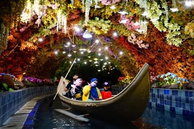 Cukup Naik Gondala di Malang Night Paradise kalau Mau Keliling Dunia