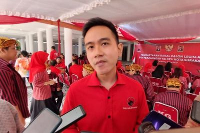 Daftar ke KPU, Gibran Minta Bacaleg PDIP Perbanyak Gerakan di Medsos