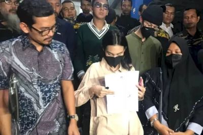 Pihak Tenri Ajeng Tantang Inara Rusli usai Dilaporkan soal Perzinahan: Mana Videonya?