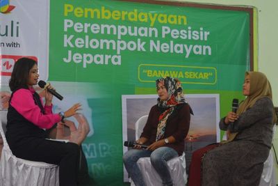 PLN Peduli & BenihBaik Dorong Potensi Perempuan Pesisir Jepara Lewat Pemberdayaan UMKM