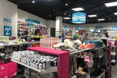 Toko C est Deux Euros di Prancis, Semua Barang Dijual 2 Euro Saja!
