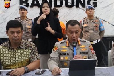 Pedagang Viral di Pasar Gedebage yang Ancam Pembeli Pakai Pisau Ditangkap!