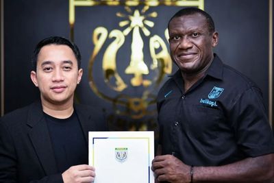 Kejar Target Promosi, Persela Resmi Kontrak Penyerang Naturalisasi Berdarah Kamerun Ini