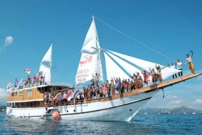 Pertunjukan The Sailors Sukses Hibur Para Ibu Negara di Spouse Program KTT ASEAN