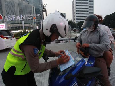 Catat! 1 September Polisi Mulai Tilang Kendaraan Tak Lulus Uji Emisi di Jakarta