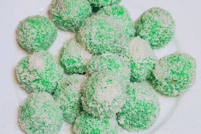 Fakta-Fakta Mengenai Klepon: Camilan Legendaris yang Menggoda Selera dan Meriahkan Tradisi