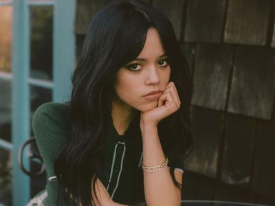 Jenna Ortega Disindir Disuruh Ikut Mogok Kerja, Usai Akui Pernah Kritik Naskah Wednesday